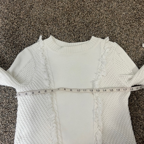 Kinross White Cable knit Textured Frayed Crewneck Sweater - Picture 8 of 9